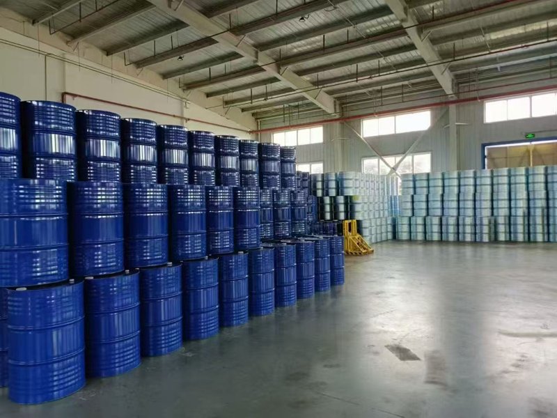 化工产品市场动态：趋势与挑战